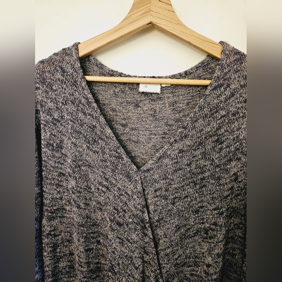 Anthropologie Women's Postmark Grey Long Knit hi-low v-neck pullover cardigan - Picture 4 of 10